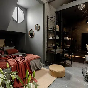 mystictone-loft-in-the-heart-of-warsaw-nowy-wiat-roomtones.warsawhotelspoland.com/